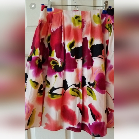 Worthington Pink Floral Watercolor A-Lined Pleated Skirt Sz 6 ~ Pre-Owned Spring - Picture 4 of 6